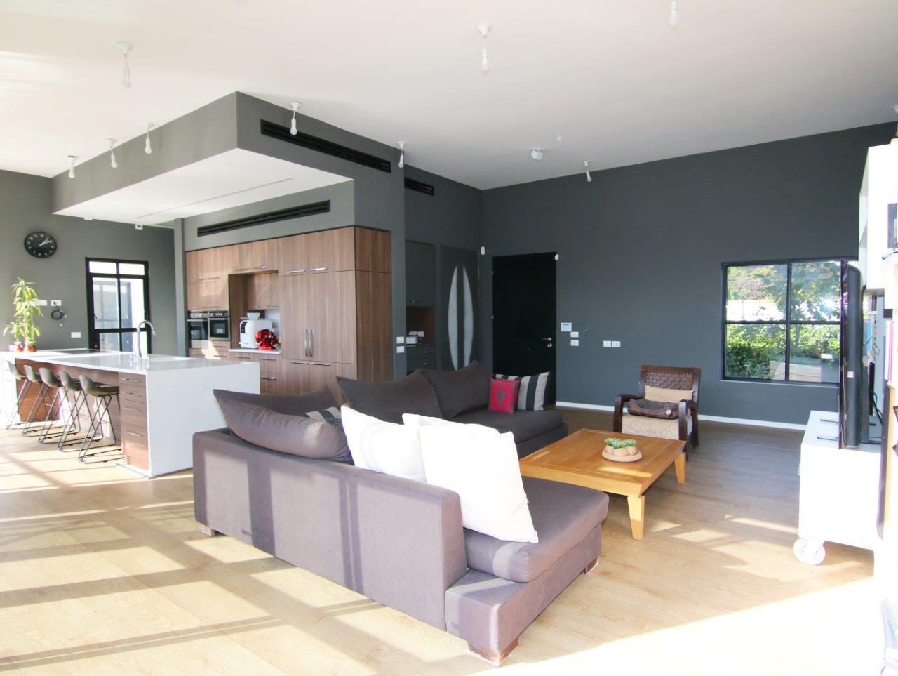 House in Pardes Hanna